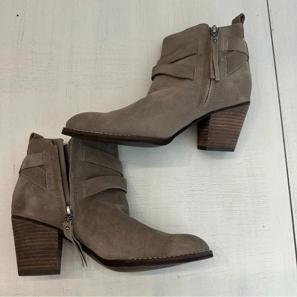 Sam Edelman Women’s ZipUp Pointed Toe Gray/Tan Leather Heeled Booties Sz 8M GUC - Picture 9 of 15